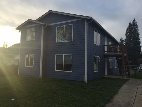 213-215 Oregon Way #213