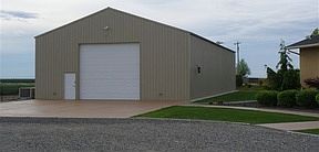 3rd image of 1050 Cottonwood Dr
