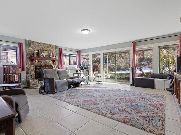 4th image of 508 W 33rd St