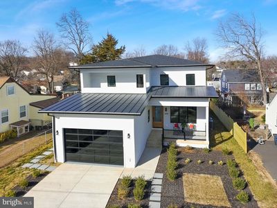 6818 Barrett Rd, Falls Church, VA, 22042