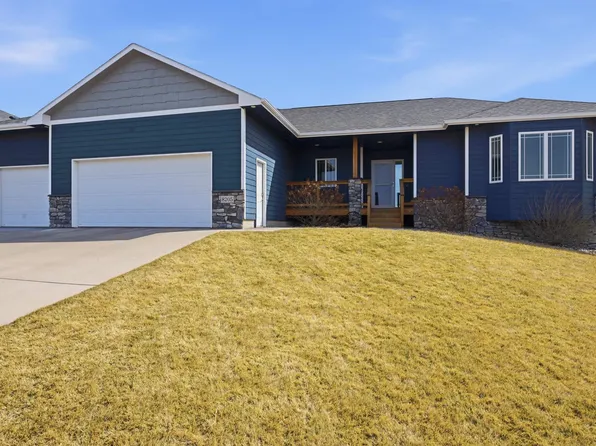 8205 E Willow Leaf St, Sioux Falls, SD 57110