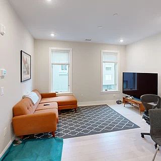 4th image of 197 Green St #306