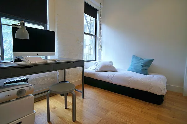 Rented by Bold New York | media 11