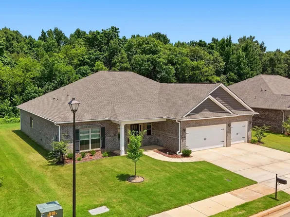 25129 Addlestone Dr, Athens, AL 35613