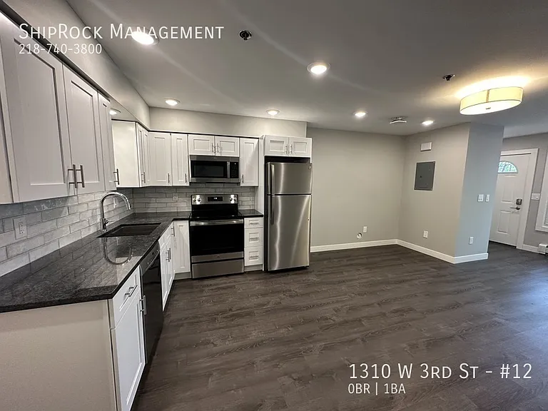 1310 W 3rd St #12 — Photo 3