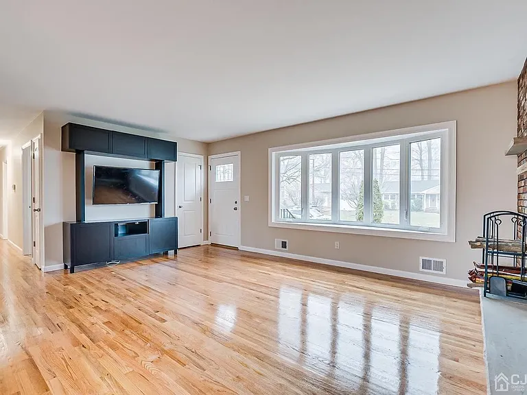 257 W Grant Ave — Photo 5