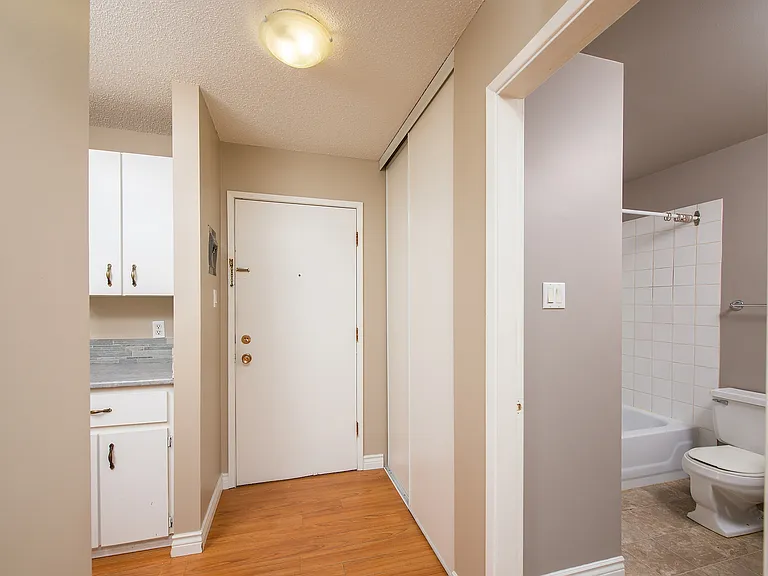 6 Gainsborough Ave — Photo 27