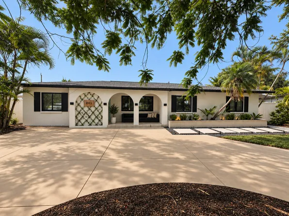 843 37th Ave NE, Saint Petersburg, FL 33704