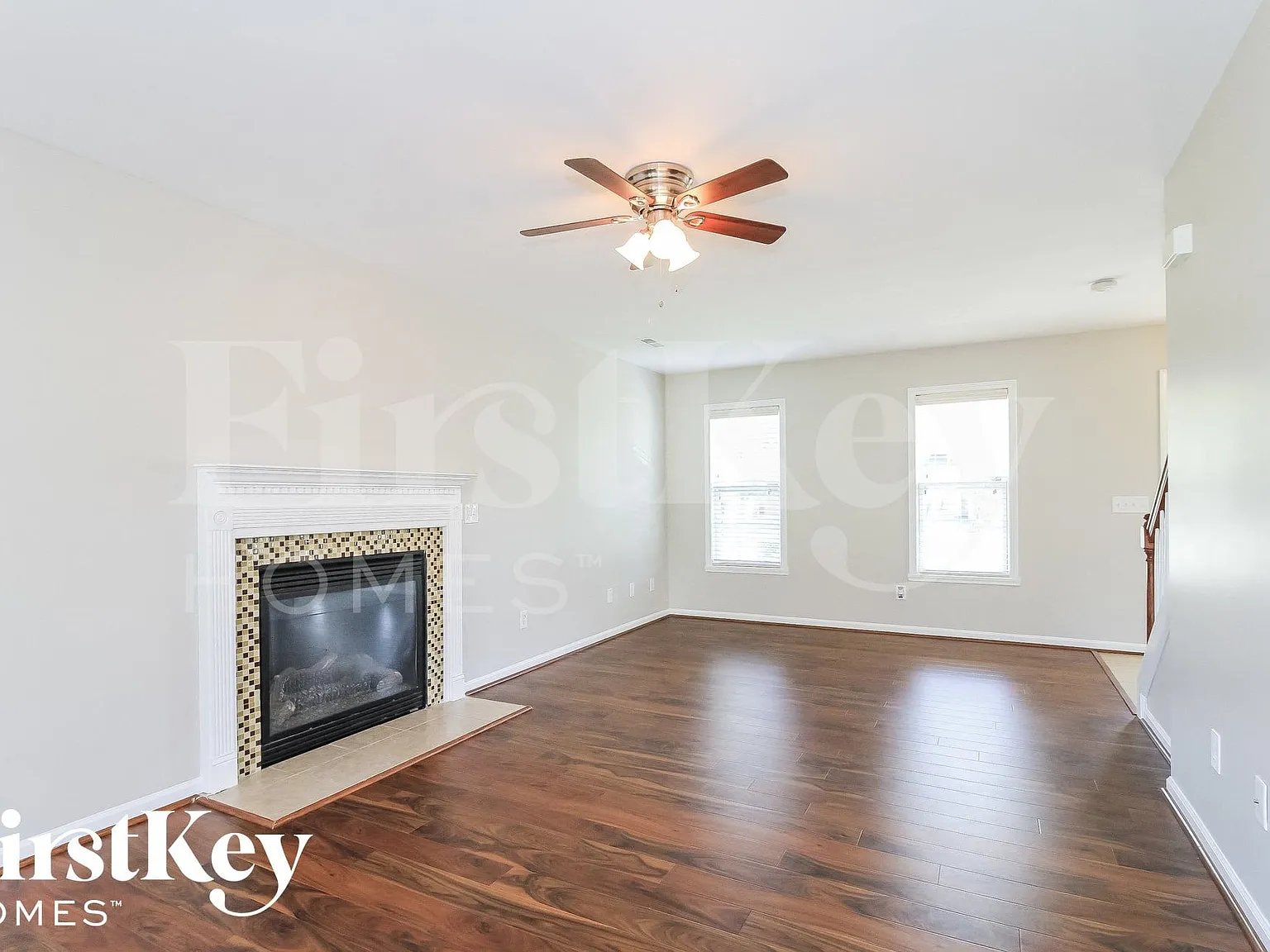4 bed, 2.5 bath, 2024 sqft, $2,515 — Photo 3