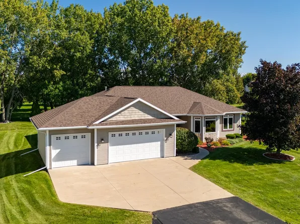 140 Thackery Dr, Oshkosh, WI 54904