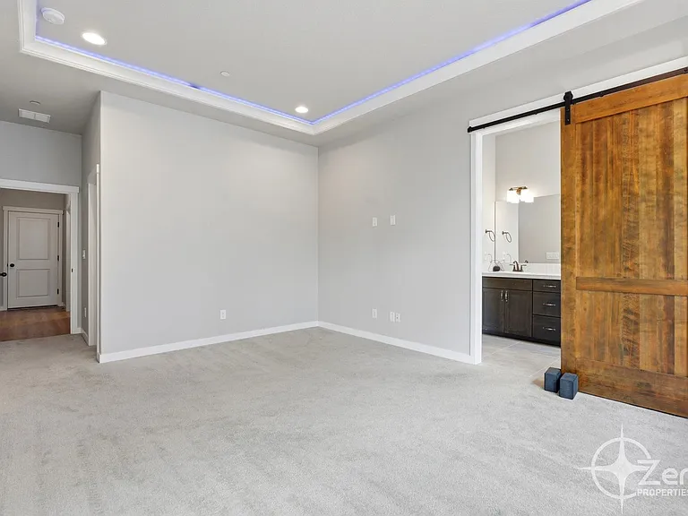 2225 NE 82nd St — Photo 21