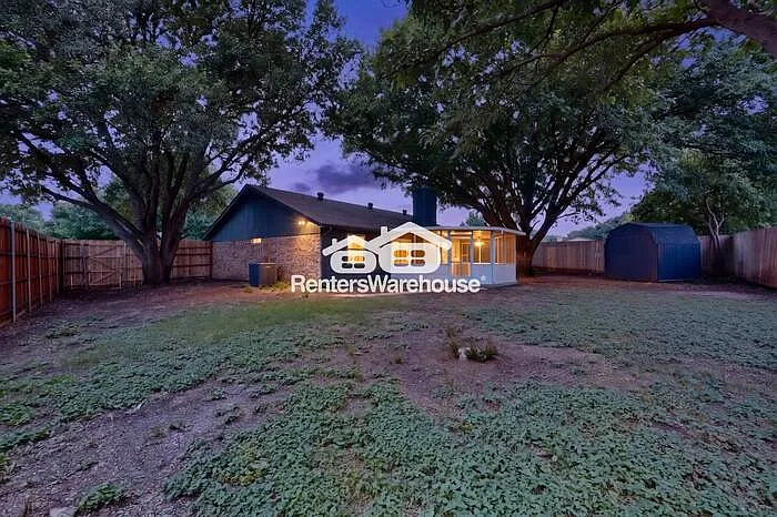 3945 Spoonwood Ln — Photo 41