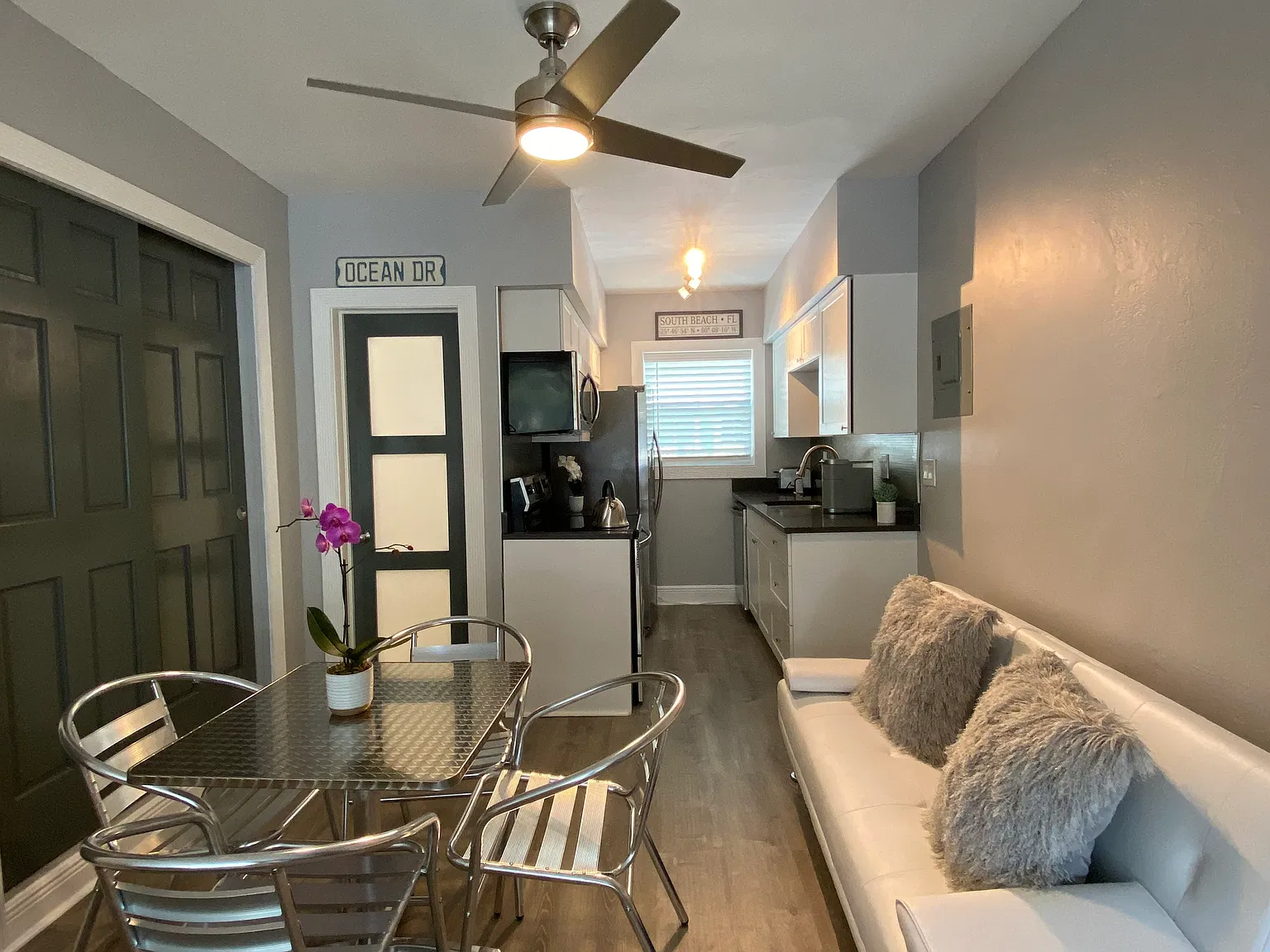 1446 Ocean Dr — Photo 3
