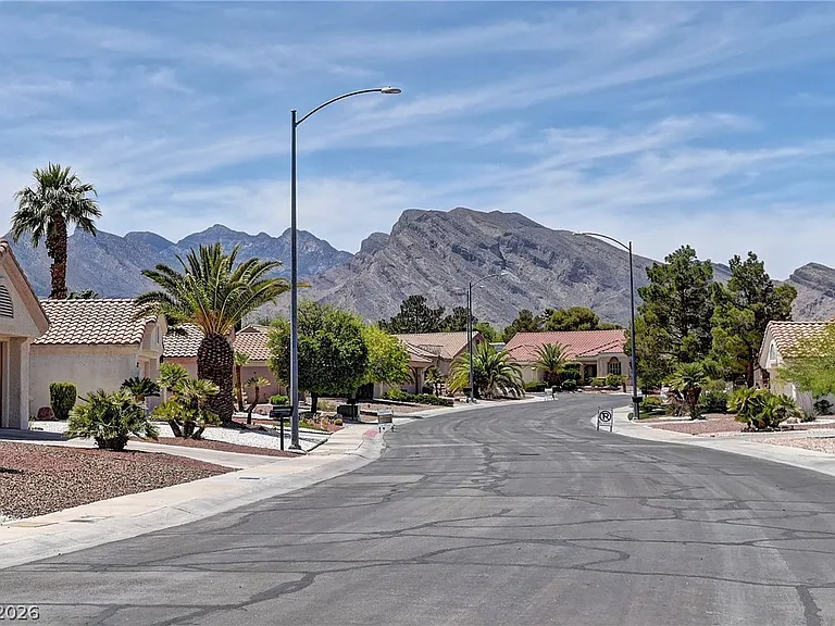 8912 Signal Terrace Dr — Photo 27