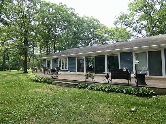 2nd image of 575 Illinois AVENUE