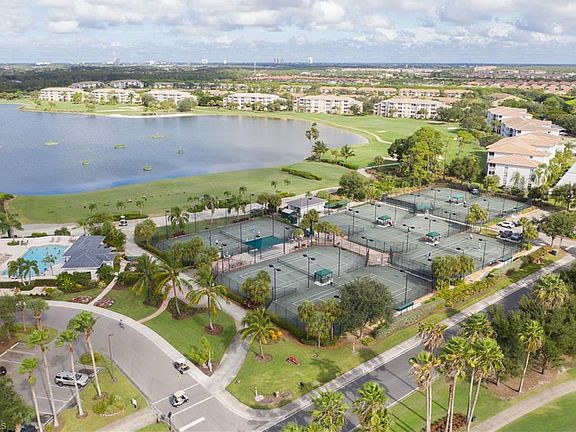 5th image of 10449 Washingtonia Palm Way APT 3243