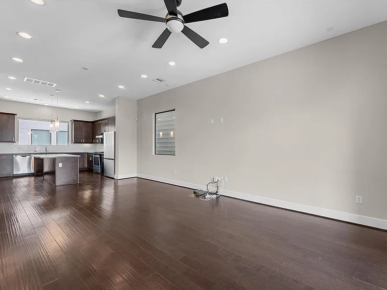 1615 Milby St #B — Photo 4