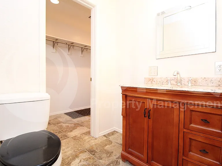 5216 E Florian Ave — Photo 14