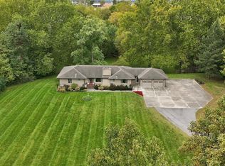 2399 E Singer Rd, North Manchester, IN 46962