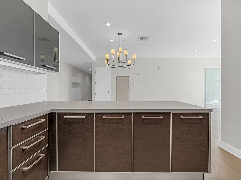801 S Grand Ave #1710 — Photo 17