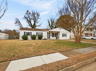 16 Marldale Dr, Hampton, VA 23666
