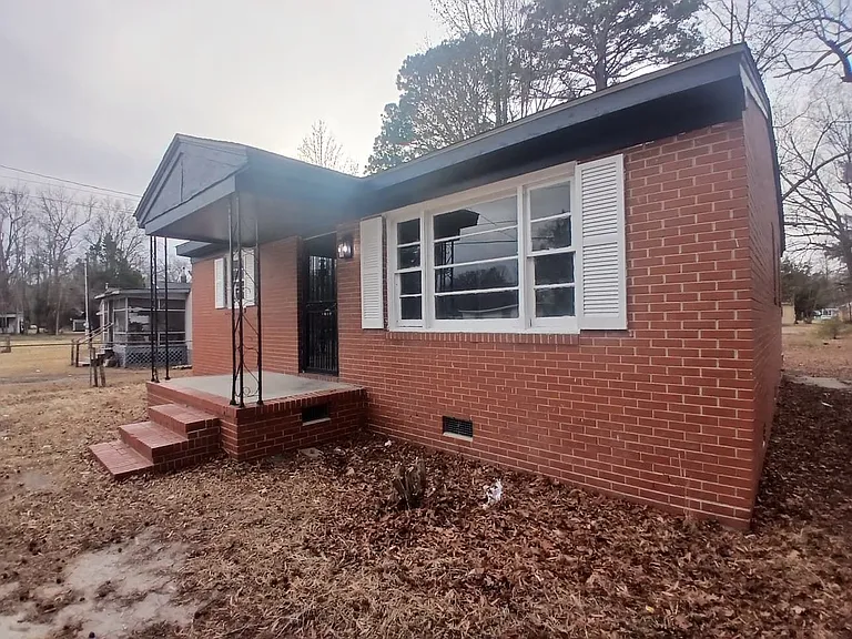 1306 Grace St — Photo 1