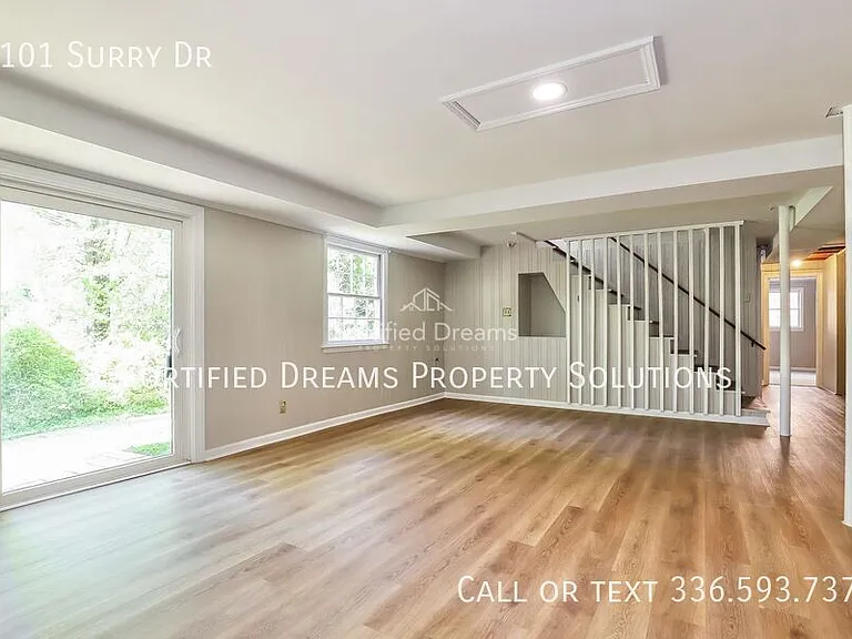 1101 Surry Dr — Photo 10