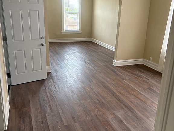 5th image of 1934 Schrage Ave Unit 2