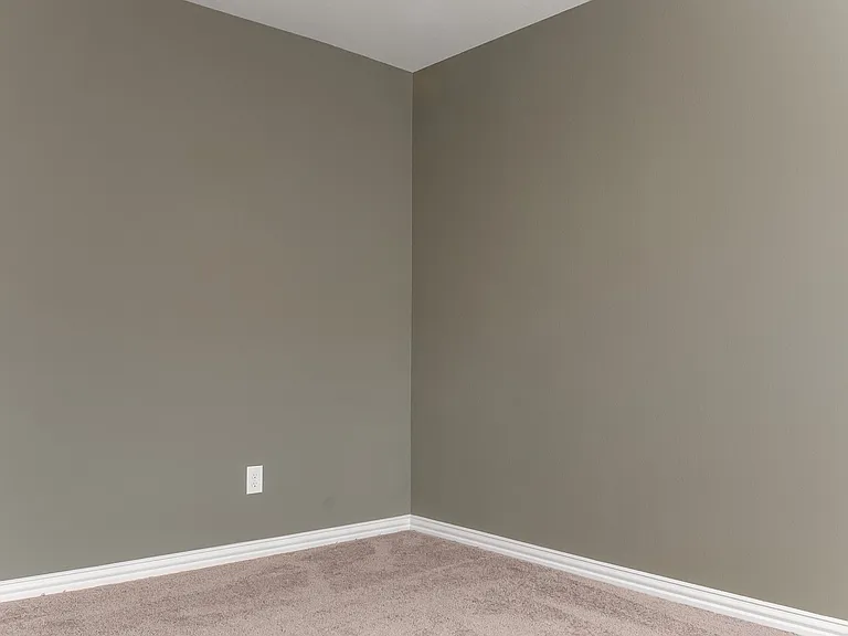 3730 Malibu Dr — Photo 15