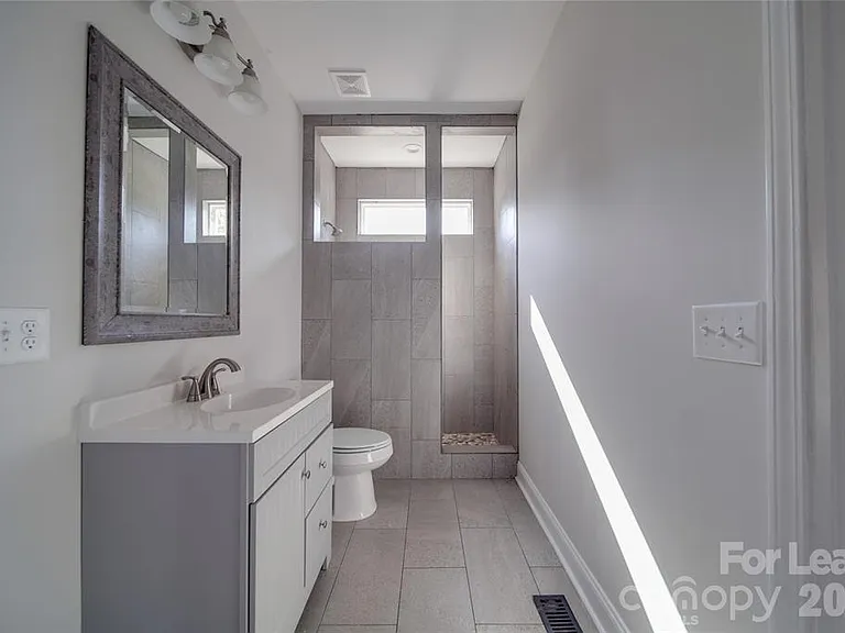 112 Rockwell Ct — Photo 39