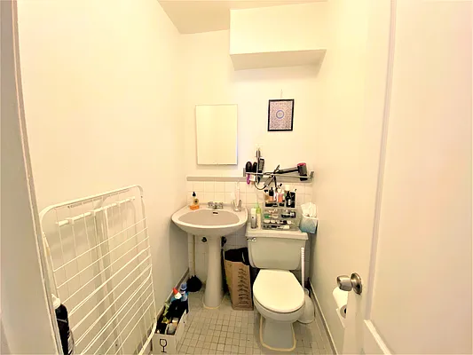 Rented by Douglas Elliman | media 32