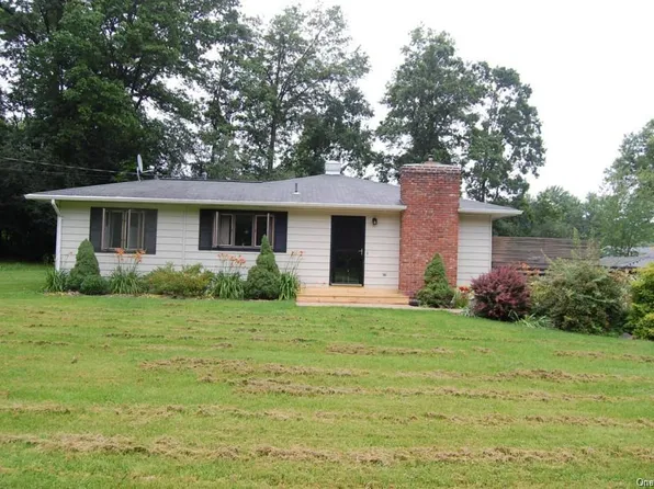 5 James St, Washingtonville, NY 10992