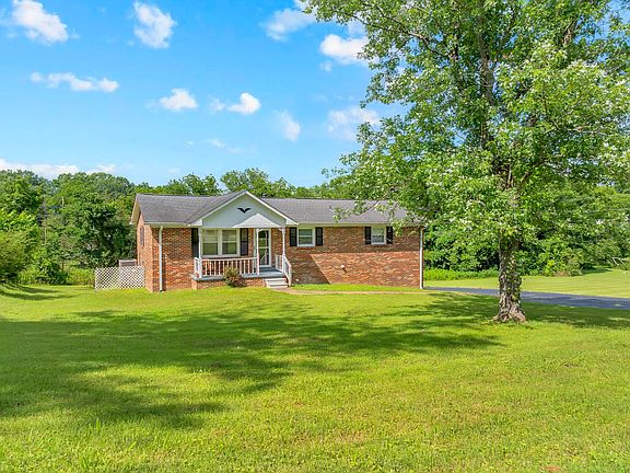 5th image of 308 Lake Dr