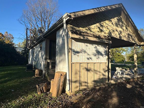 5th image of 2107 N Brady St
