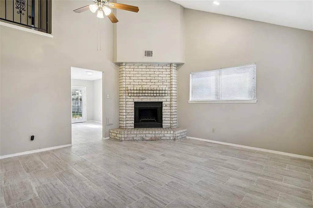 3 bed, 2.5 bath, 1782 sqft, $1,800 — Photo 3