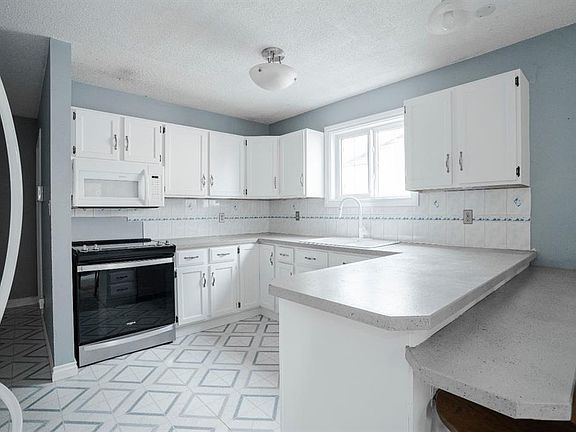 4th image of 106 S Cruickshank Rd