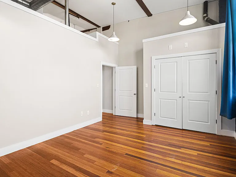 3421 Richmond St #202 — Photo 17