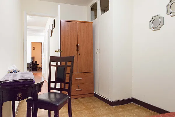 Rented by Michael Cohan, LREB | media 21