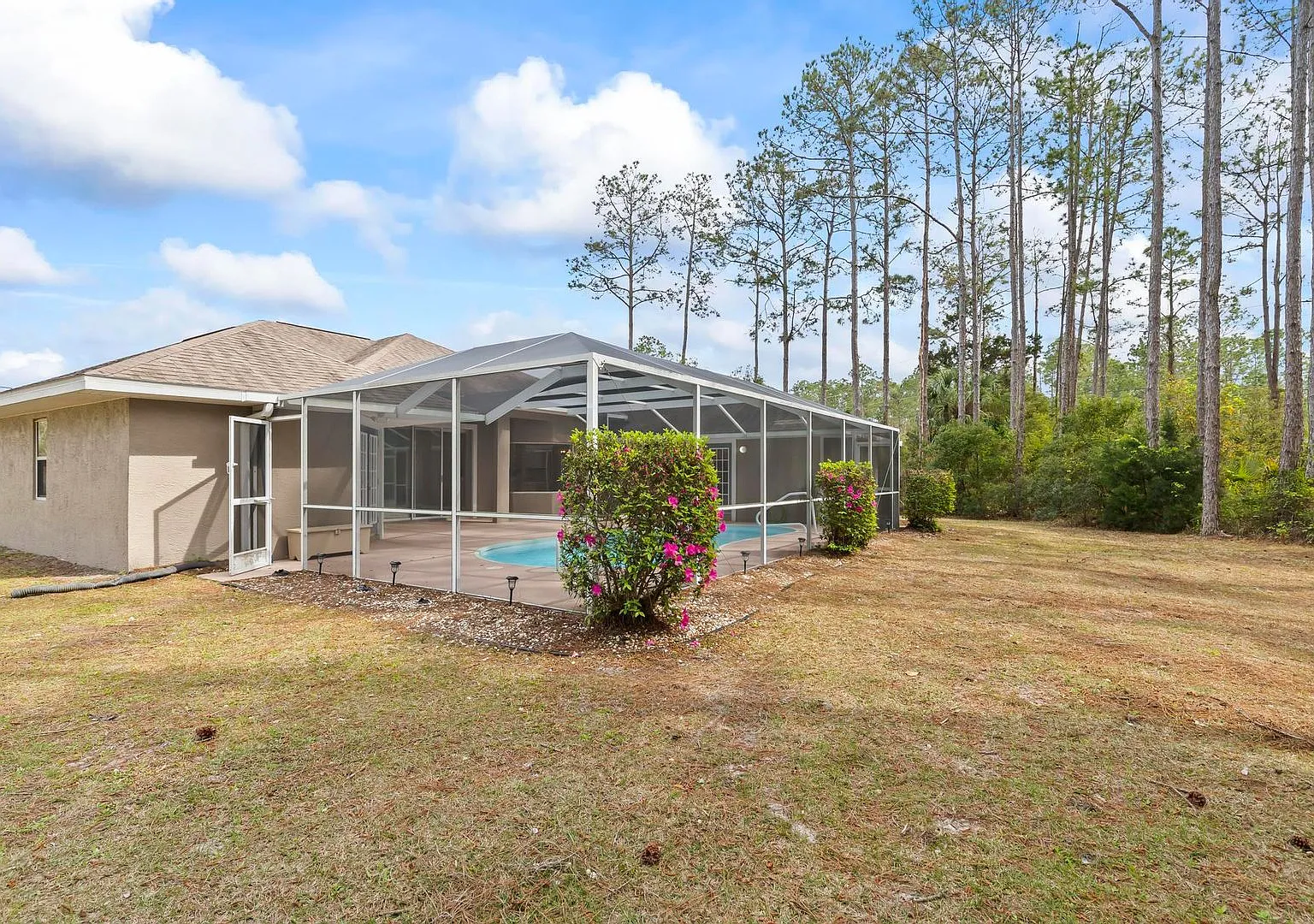 Pool home available now! — Photo 4