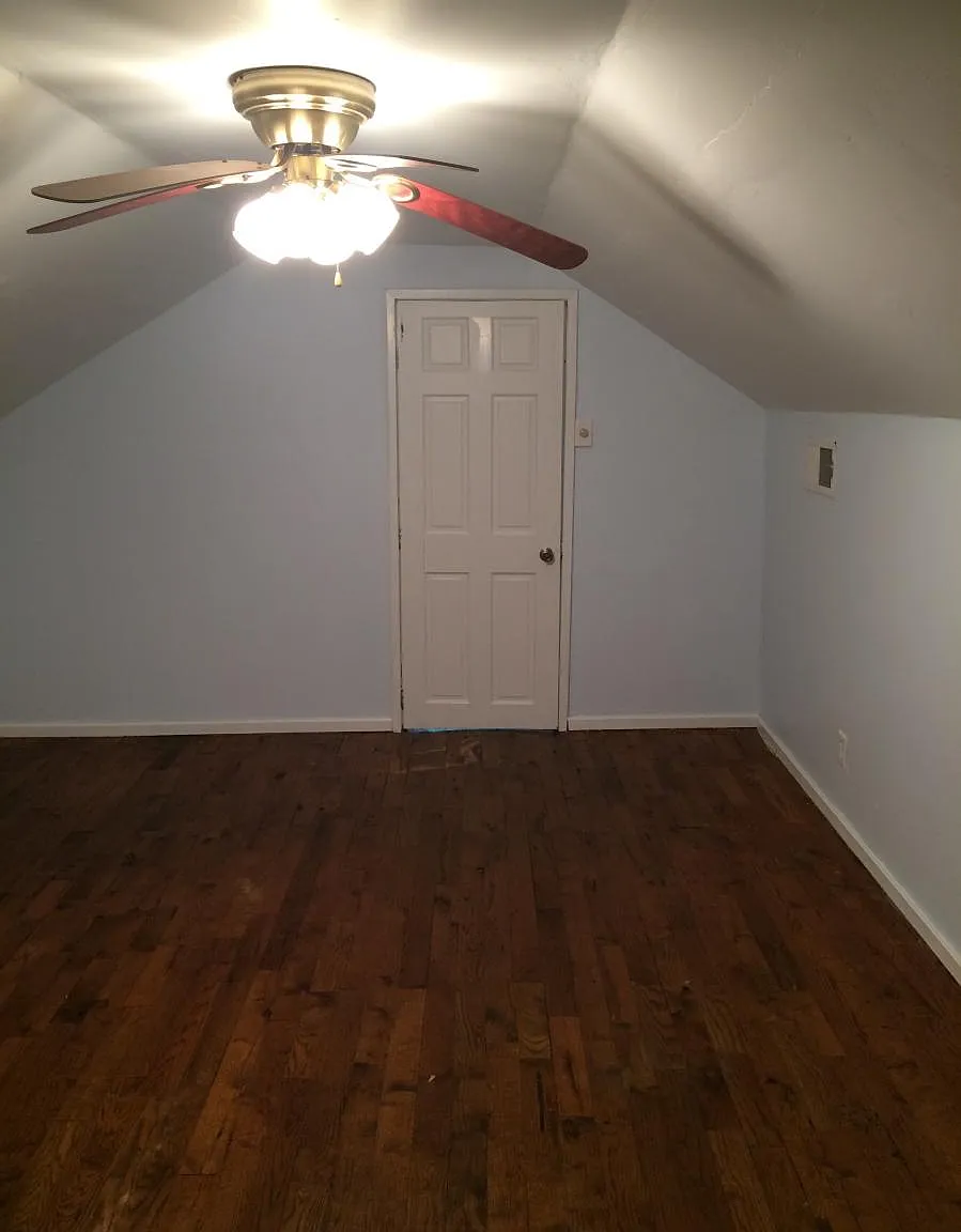 1 bed, 400 sqft, $950 — Photo 2