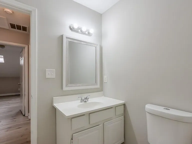 1627 Homestead Trl — Photo 26
