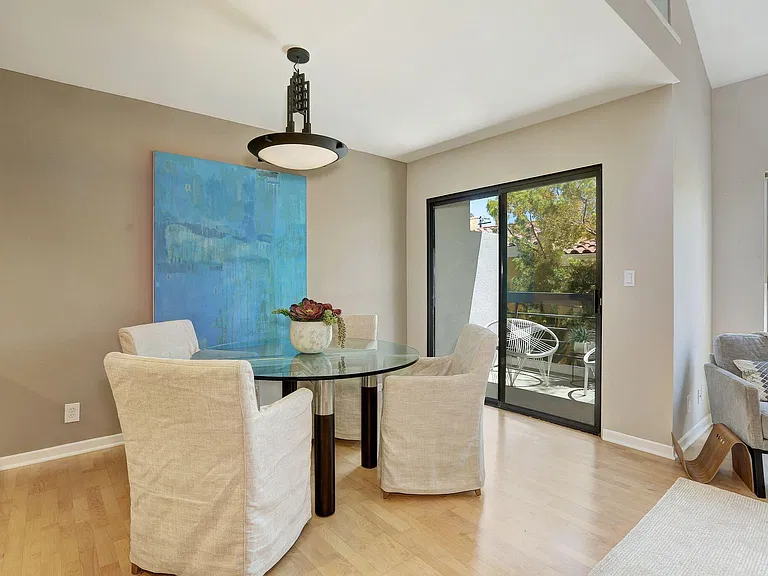 1235 Yale St #2 — Photo 8