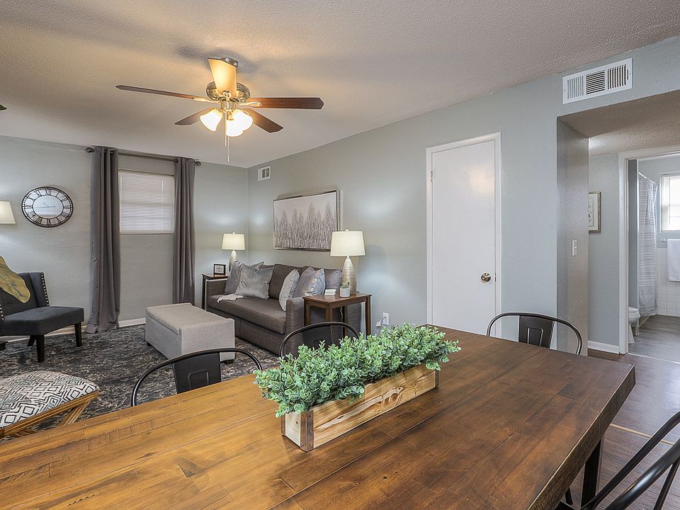 1st image of 8325 Lowell Ave #4