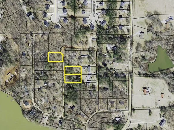 115 W Oak Trl, Temple, GA 30179
