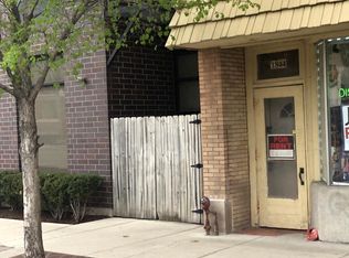 1844 W Irving Park Rd #3, Chicago, IL 60613