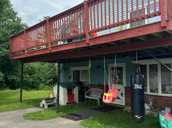 1449 Cross Hill Road, Vassalboro, ME 04989