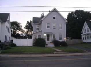 13 Hull St, Ansonia, CT 06401