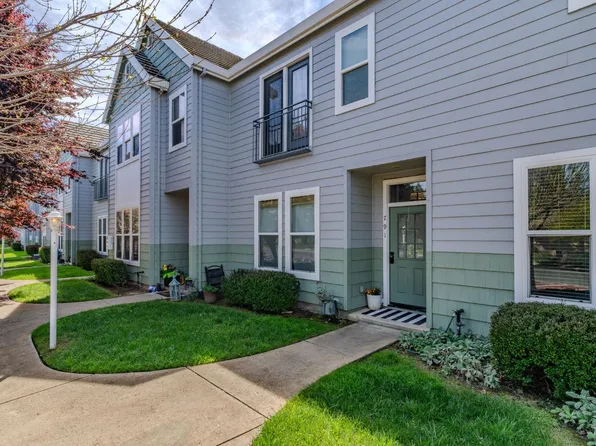 791 Saint Andrews Dr, Valley Springs, CA 95252