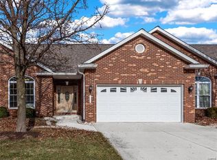 105 Southern Rdg, Maryville, IL 62062