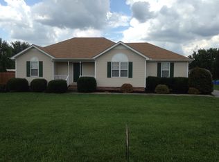 209 Heatherwood Dr, Murfreesboro, TN 37129